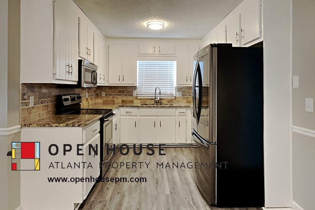 Building Photo - 2671 Ashley Dr N, Marietta
