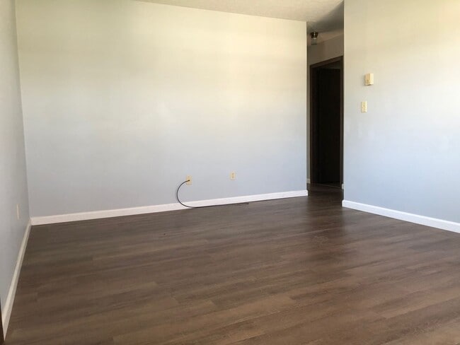Building Photo - N Yoho - lease only
