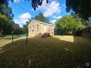Building Photo - 2801 Primrose Ave