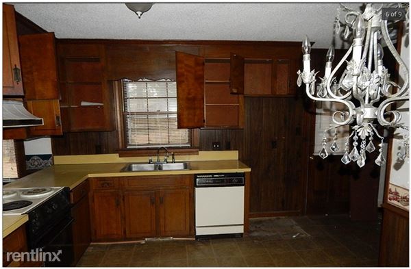 Building Photo - 124 S Kirkwood Ave