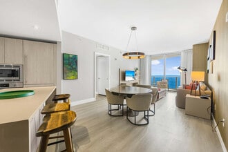 Building Photo - 4111 S Ocean Dr