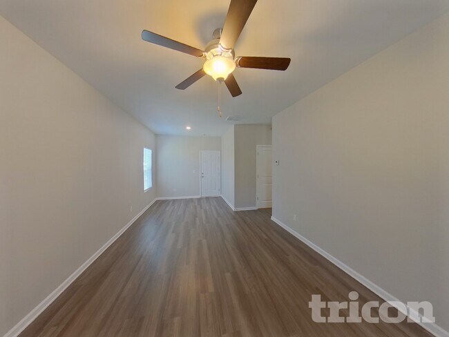 Foto del edificio - 412 Wallace Cir