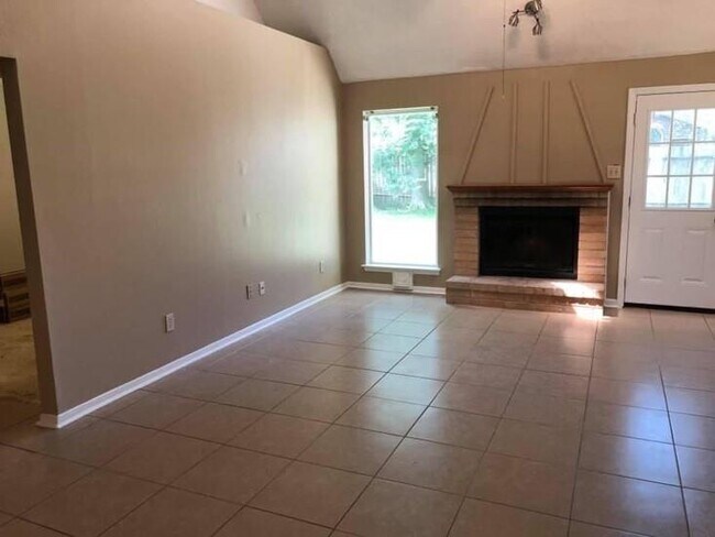 Foto del edificio - 1710 Bonnie Lea Ln