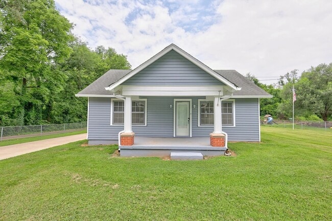 Photo - 110 Woodcraft Drive Unit House