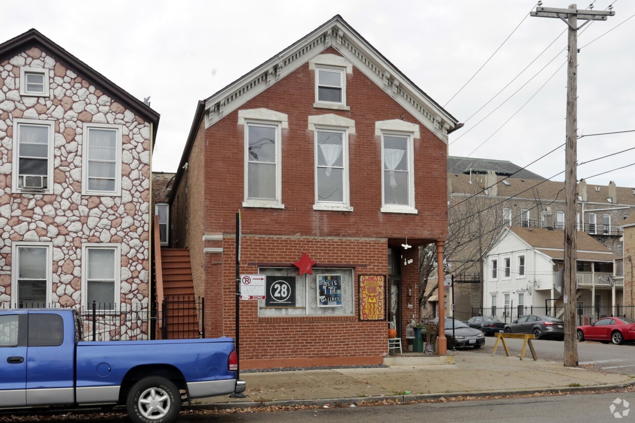 Building Photo - 1700 S Loomis St