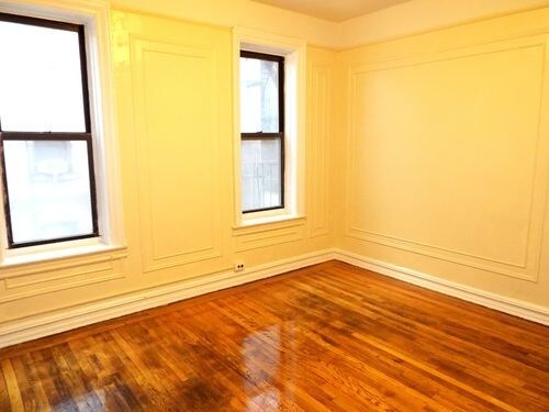 Building Photo - 4530 Broadway