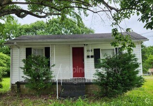 Building Photo - 1102 Baker Blvd
