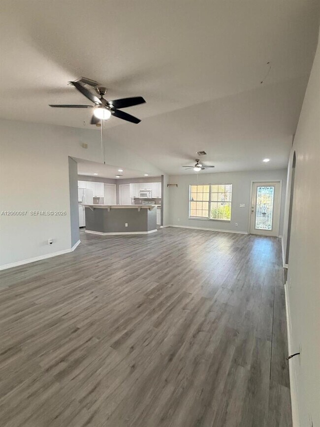Building Photo - 507 Peerless Cir