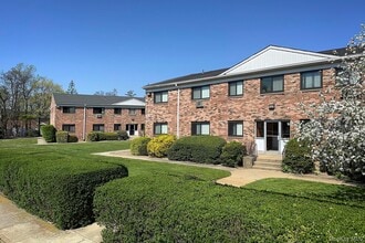 Building Photo - 407 E Main St