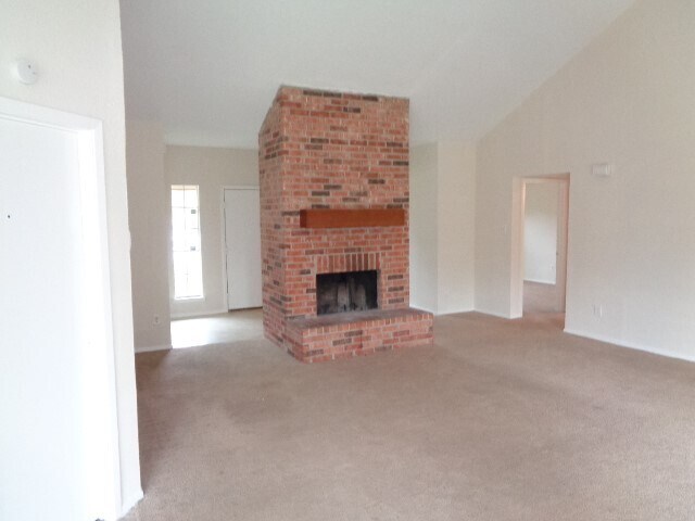 Foto del edificio - 10211 Golden Sunshine Dr