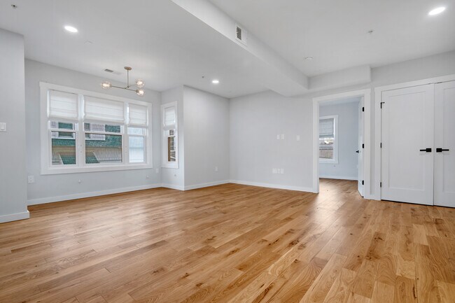 Foto del edificio - 6914 Willow St NW