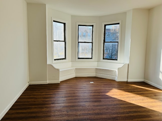 Photo - 304 E 25th St Apartment