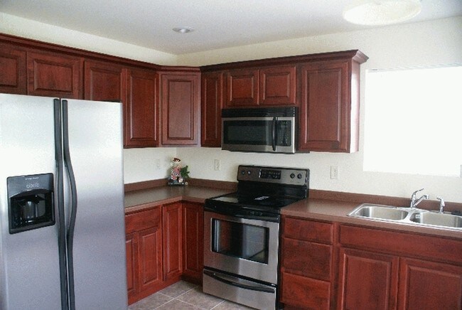 Foto del edificio - 1717 River View Ave