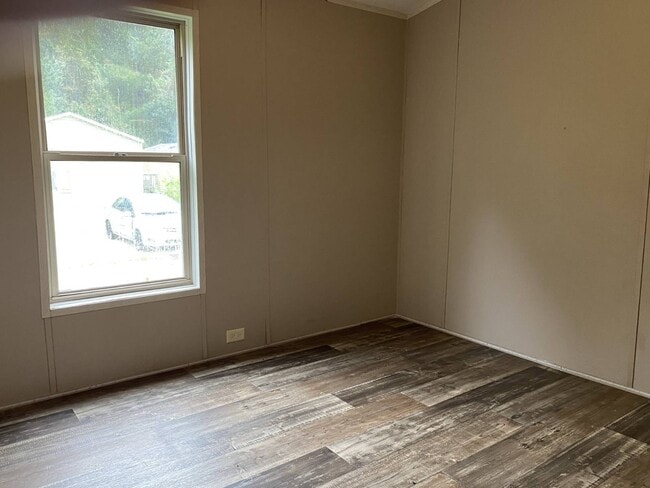 Building Photo - 88 Airbourne Ln