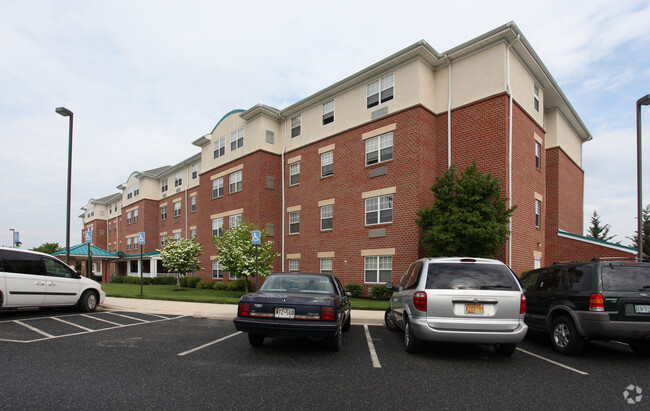 Foto principal - Fairview Senior Apartments-62+Independent