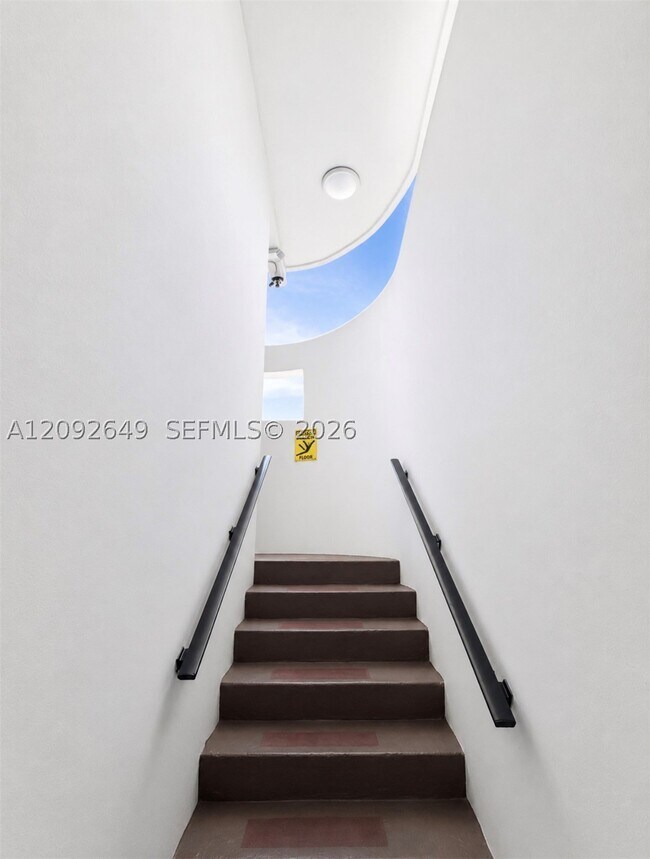 Foto del edificio - 5611 W 25th Ct