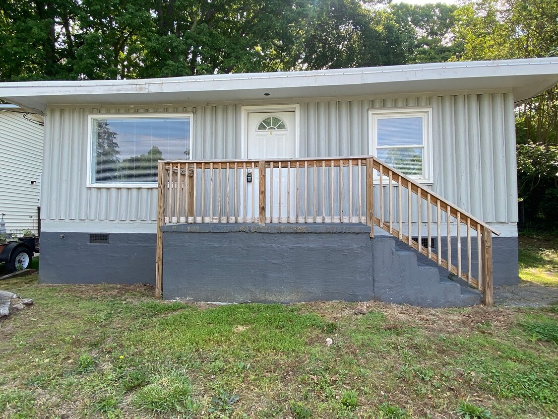 Primary Photo - COMING SOON - 2 Bedroom 1 Bathroom Home in...