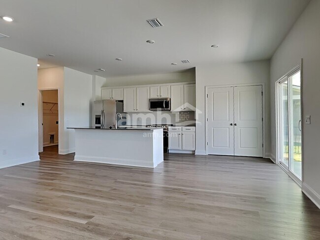 Building Photo - 135 Bee Tree Blvd