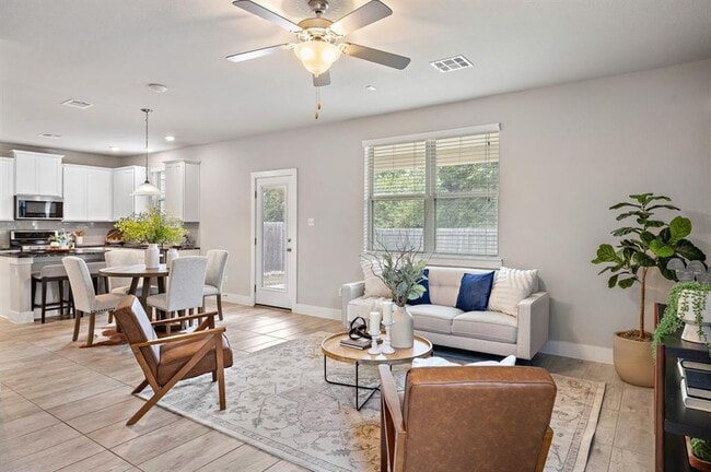 Foto del edificio - 3605 Talladega Trce