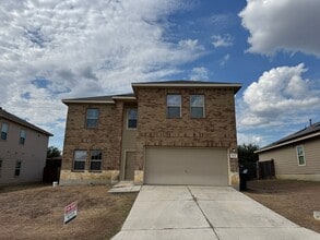 Building Photo - 831 Lee Trevino