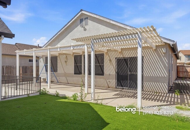 Building Photo - 1714 Nicol Way