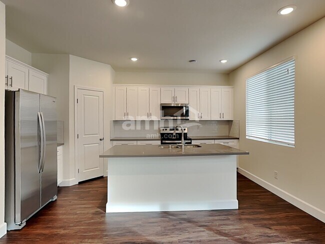 Building Photo - 8815 Carmine Cob Avenue