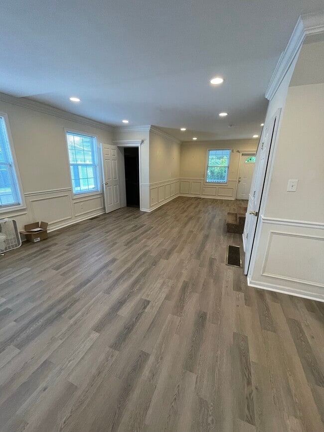 Living Room (1st Floor) - 825 Ardmore Ave