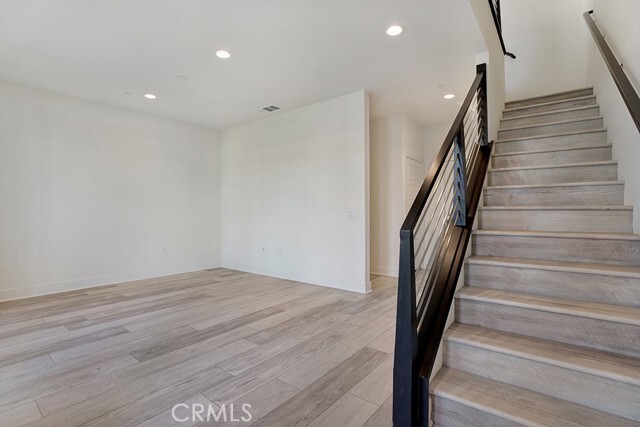 Foto del edificio - 683 W 17th St