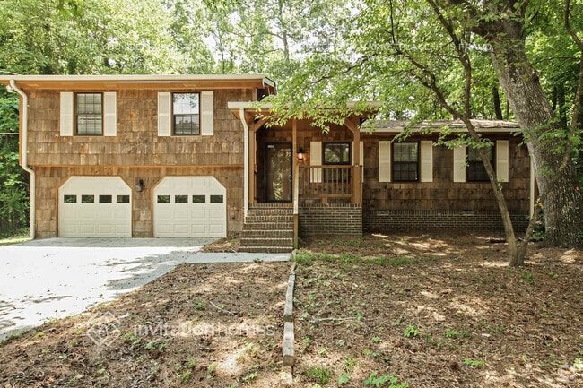 Building Photo - 3236 Lincoln Pl
