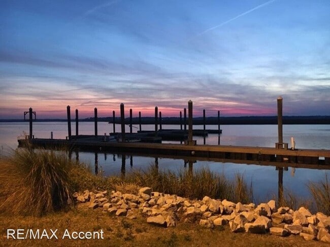 Foto del edificio - 3 br, 2 bath House - 131 Heron View Drive