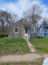 Building Photo - 1411 Lynhaven Ave