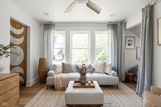 Foto del edificio - 651 Birch Ave