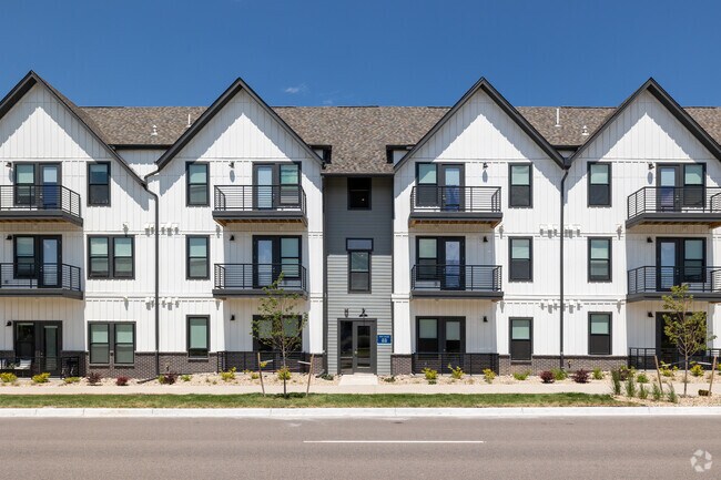 Vista alternativa del edificio - The Madison and Fillmore at Copperleaf