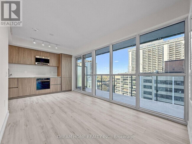 Photo du bâtiment - 120 Broadway Ave