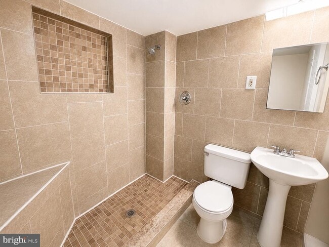 Building Photo - 2930 Wetherburn Ct
