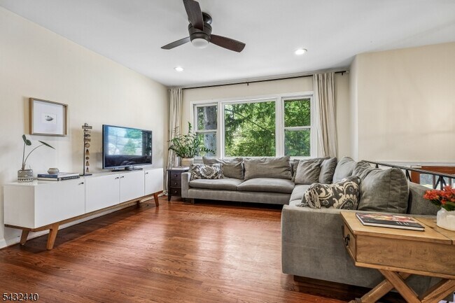 Foto del edificio - 534 Prospect St