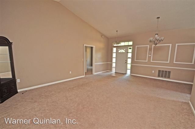 Foto del edificio - 1326 Carpenter Branch Ct