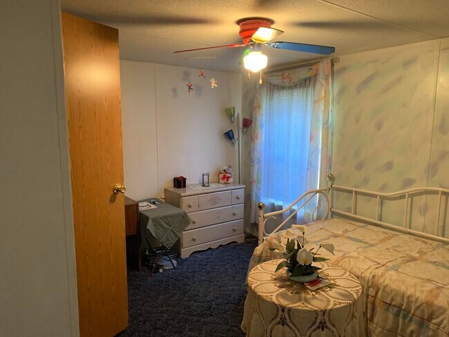 Building Photo - 4264 Horseshoe Ln