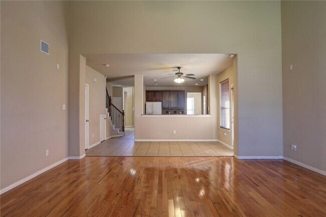 Building Photo - 13393 Mondovi Dr