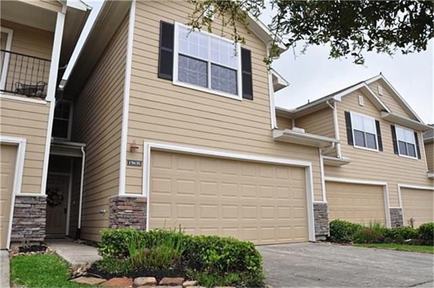 Foto principal - 15835 Misty Loch Ln