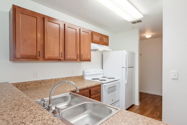 Building Photo - Tall Timbers Apartments