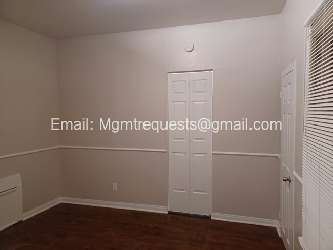 Photo - 3343 Lime St Apartment