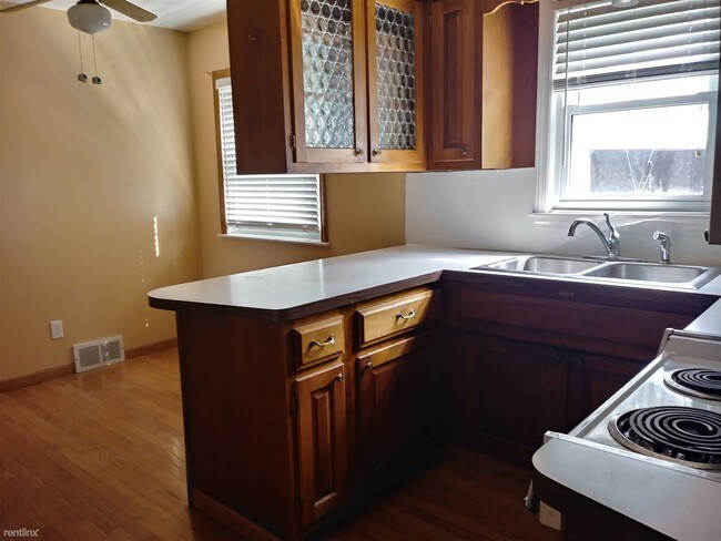Building Photo - 3 br, 1 bath House - 3209 Pencombe Pl
