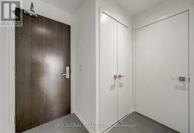 Photo du bâtiment - 70 Temperance St