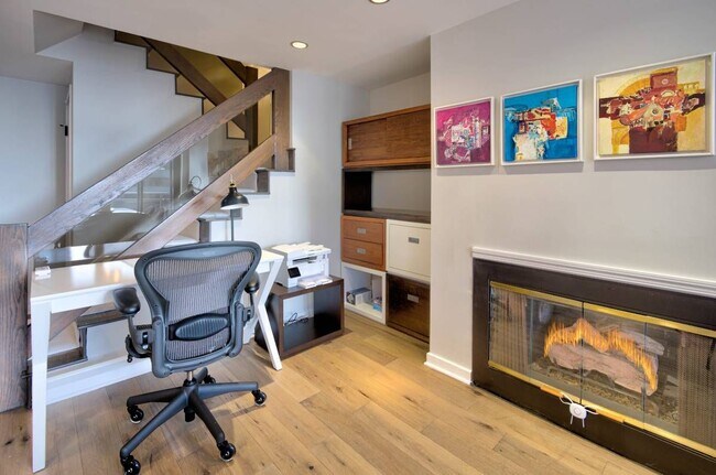 Foto del edificio - 1530 Key Blvd