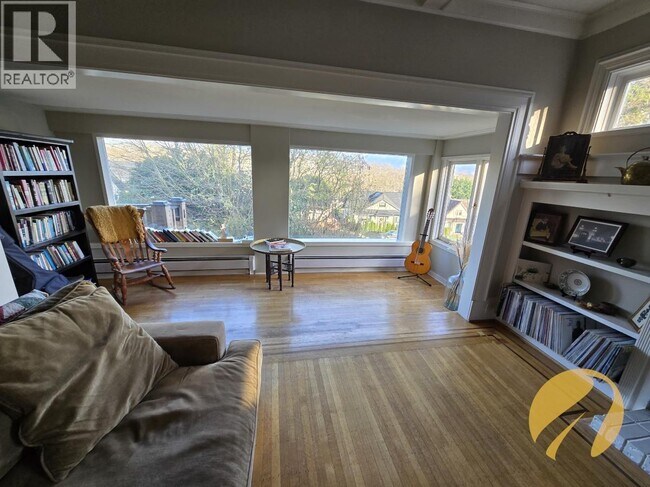 Photo du bâtiment - 3868 W 10th Ave