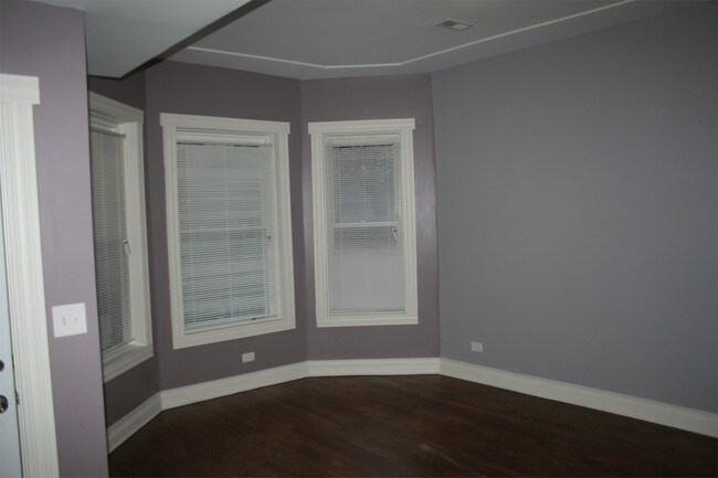 Building Photo - 6926 S Parnell Ave