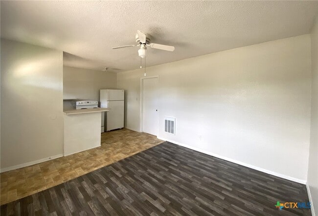 Building Photo - 467 Lutheran Church Rd