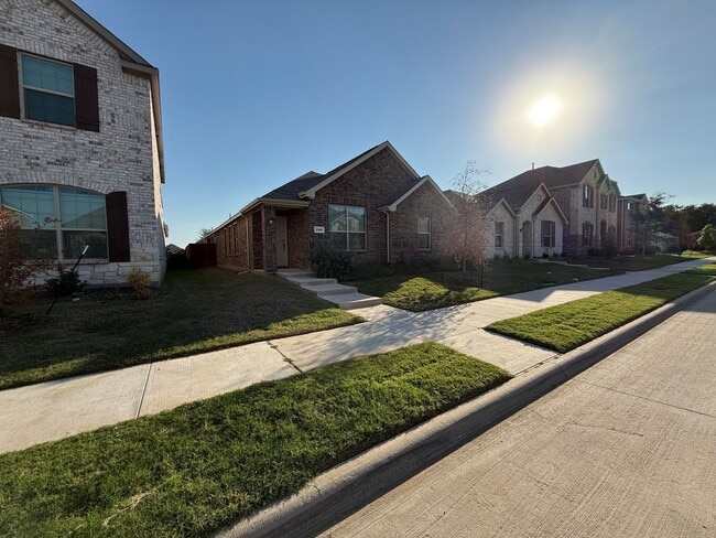 Foto del edificio - Great 3 bedroom in Providence Village Ask ...