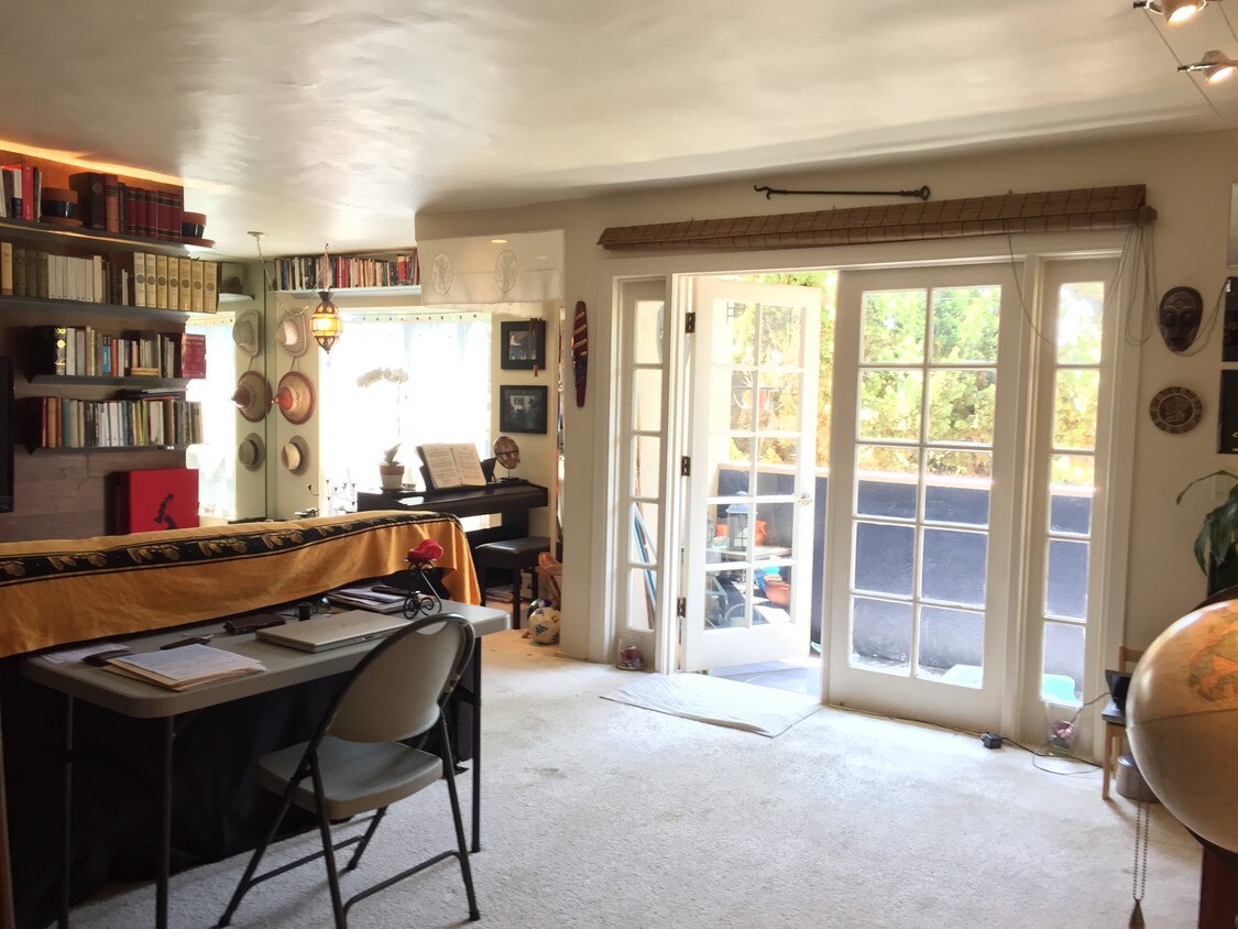 1023 Hancock Ave, West Hollywood, CA 90069 Condo for Rent in West